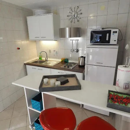 Vakantiehuis Charming House In With Enclosed Garden And Mountain View *