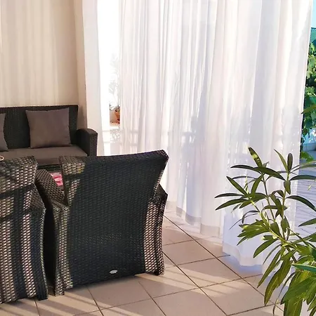 Vakantiehuis Charming House In With Enclosed Garden And Mountain View